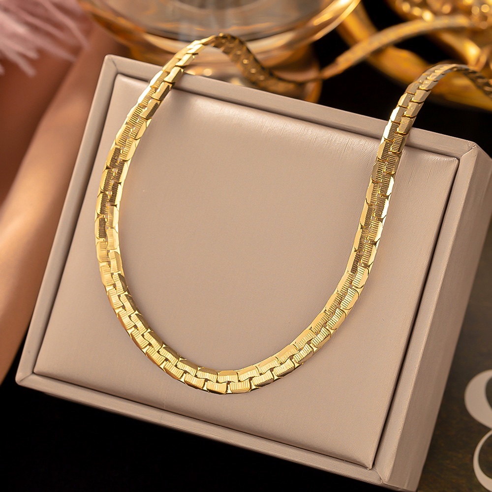 Gold flat chain necklace